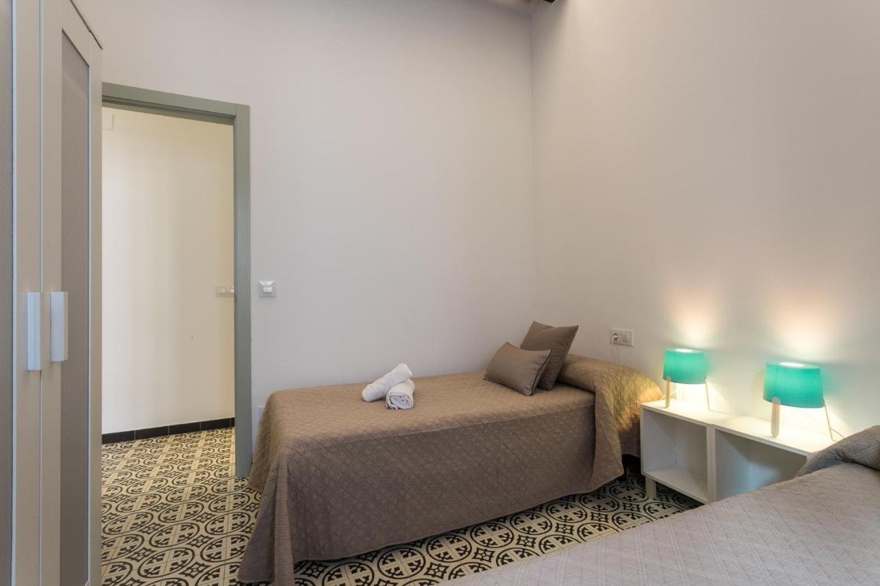 Apartup Central Market III Apartment Валенсия Екстериор снимка