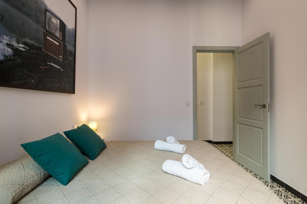 Apartup Central Market III Apartment Валенсия Екстериор снимка